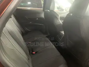 Peugeot 3008 2018 Brown