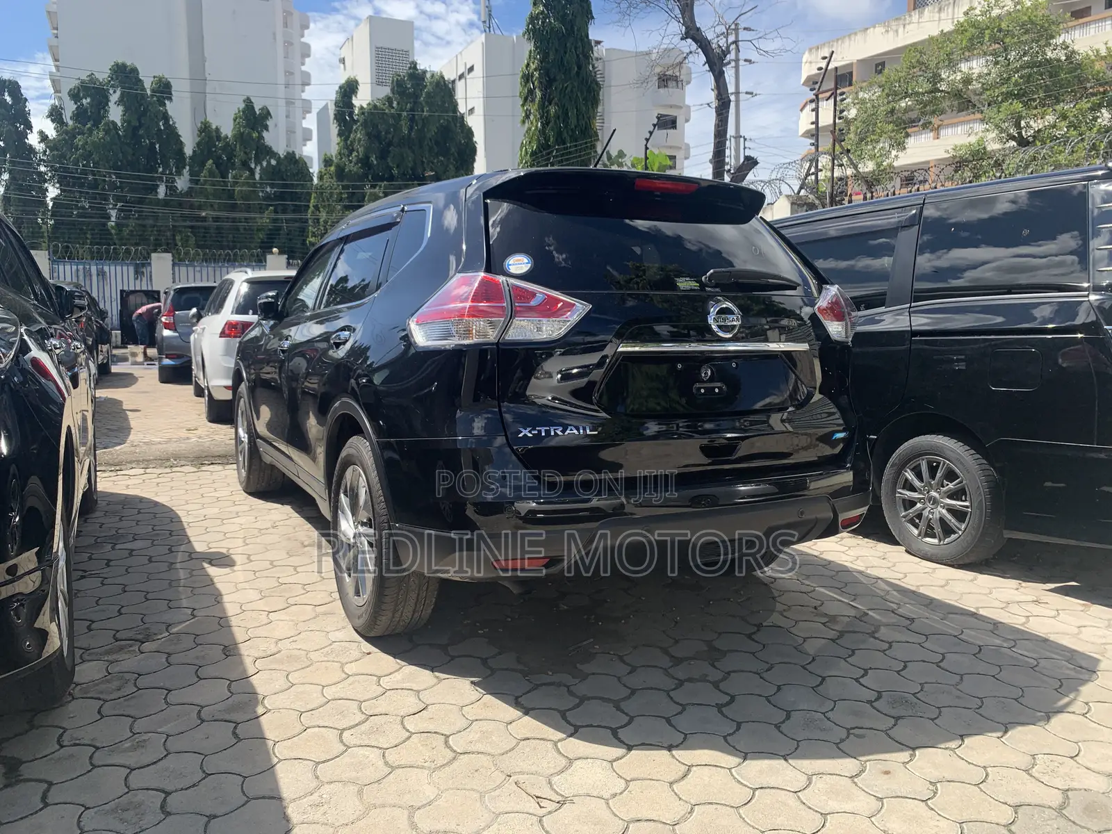 Nissan X-Trail 2.0 Petrol FWD 2019 Black
