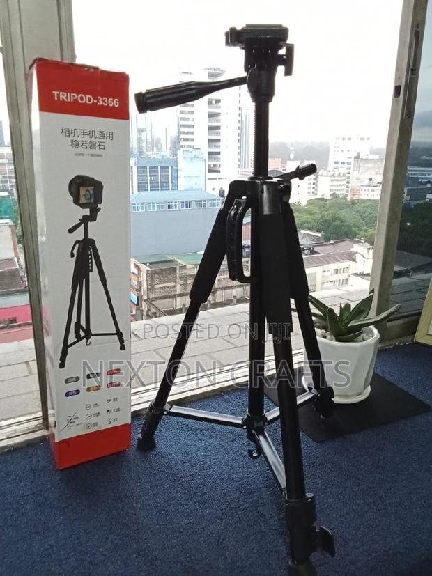 Tripod Stand