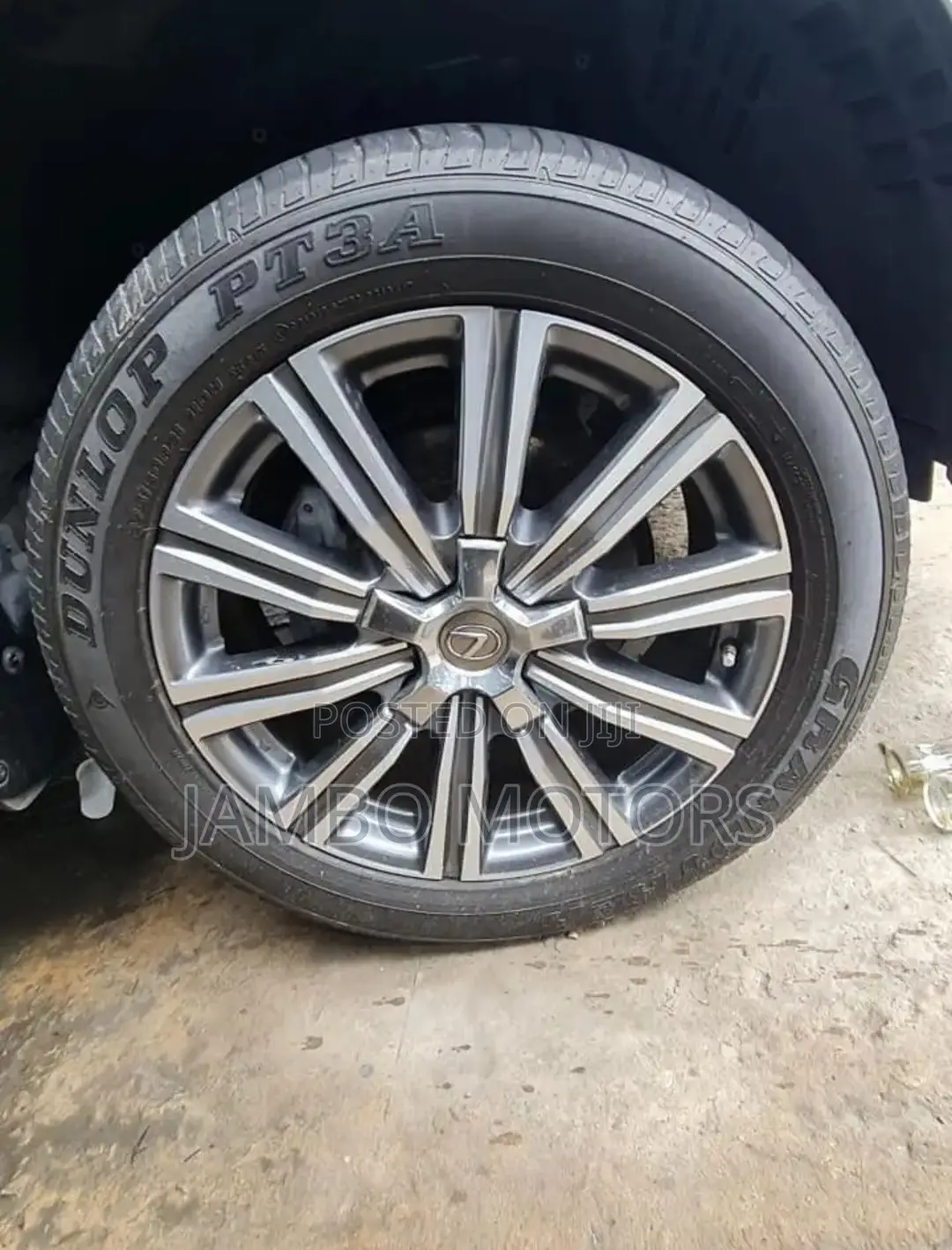 Lexus LX 570 (5 seats) AWD 2017 Gray