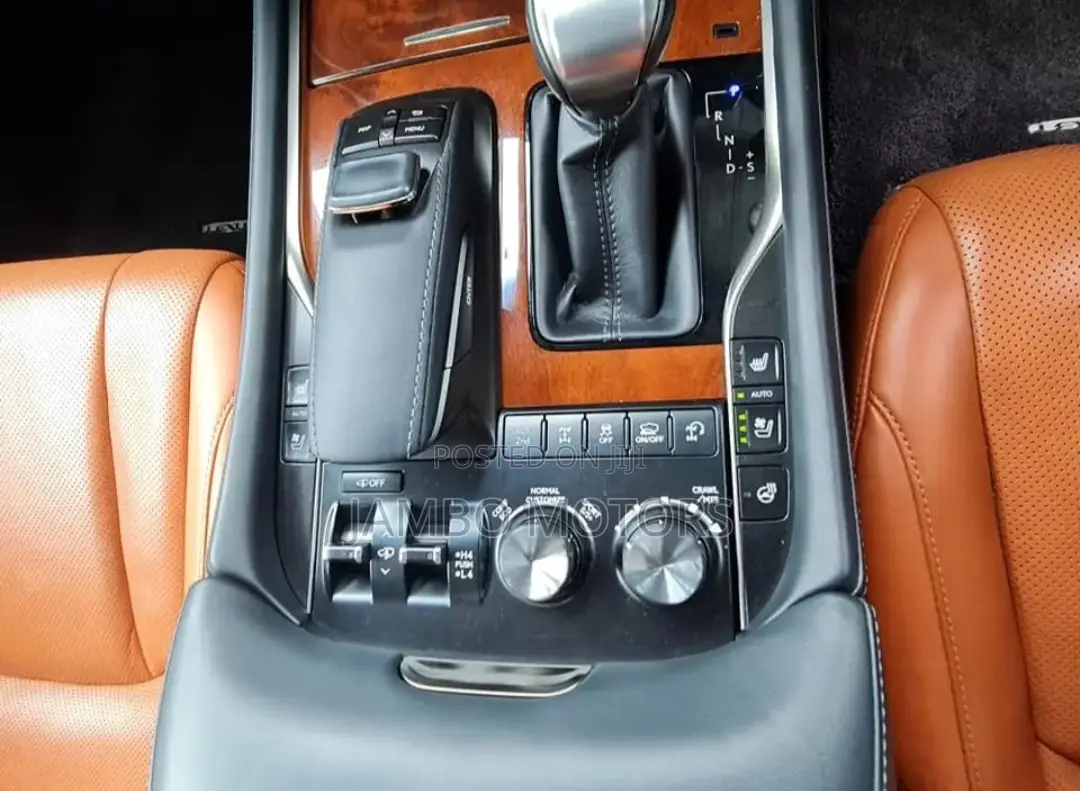 Lexus LX 570 (5 seats) AWD 2017 Gray