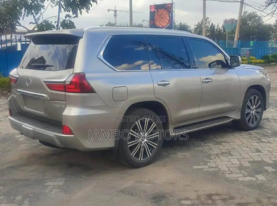 Lexus LX 570 (5 seats) AWD 2017 Gray