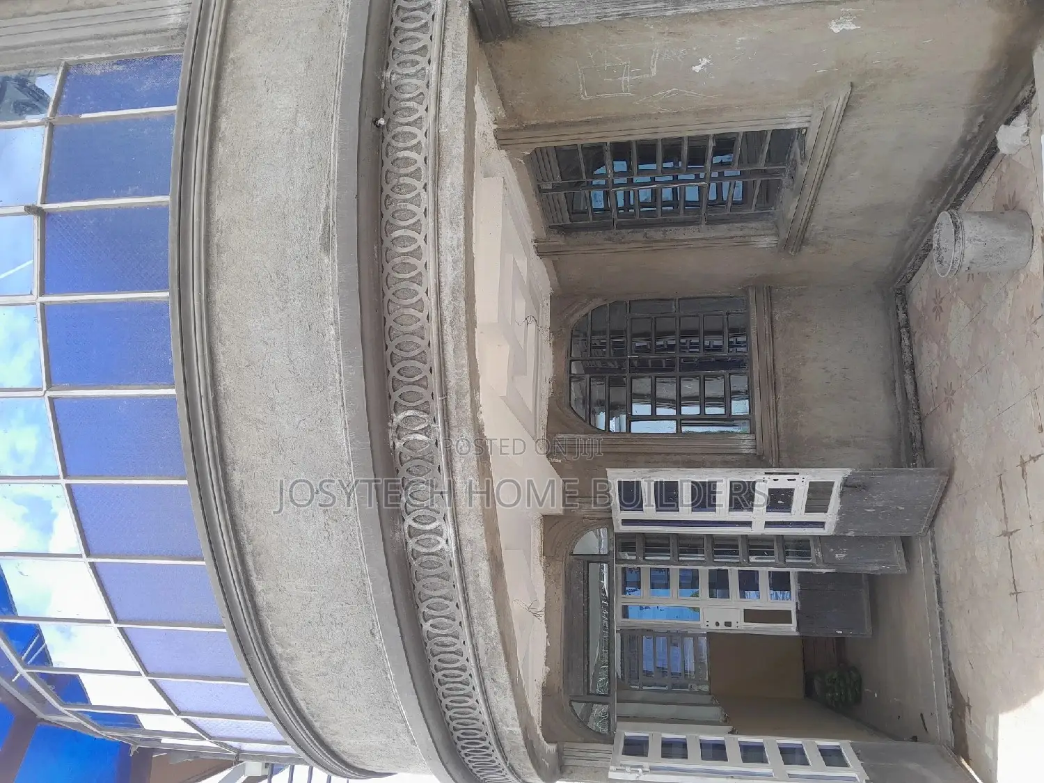 Moulding Designs and Plaster