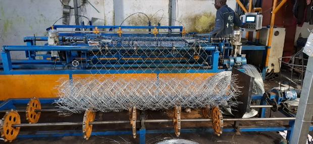 Twisted-End Chain Link Mesh Wire 6feet by 18mtrs - main view