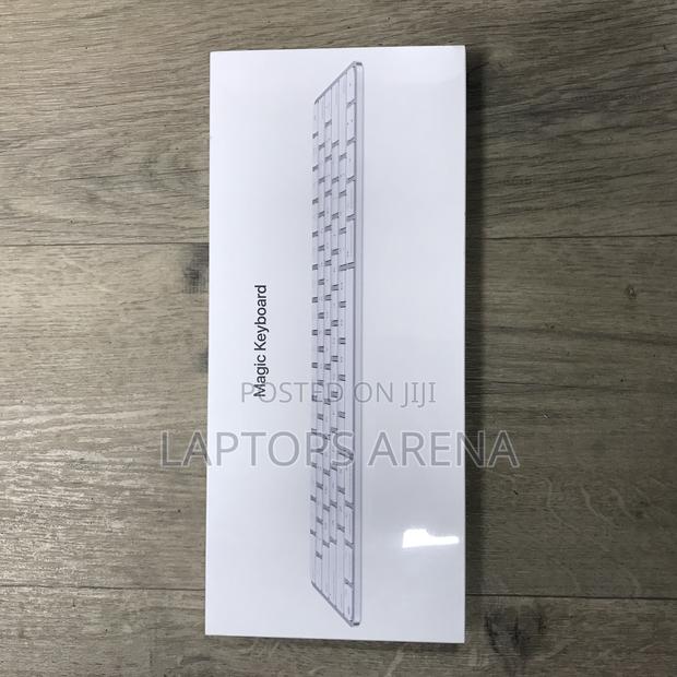 Apple Magic Keyboard 2 Wireless Rechargeable – Silver - main view