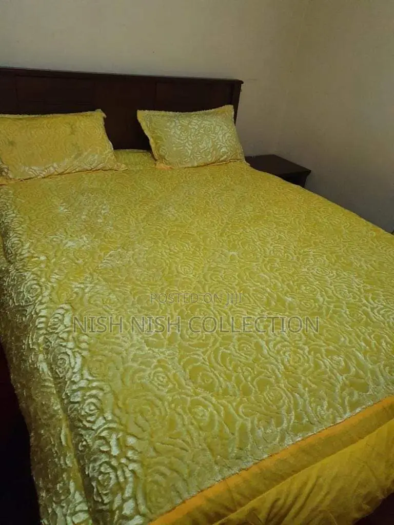 Shiny Single Woolen Duvet 5x6