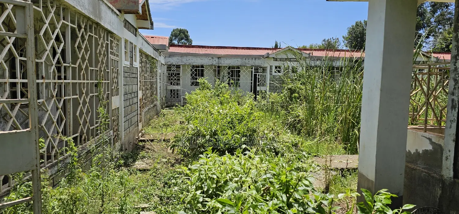 20bdrm Apartment in Elgonview for sale