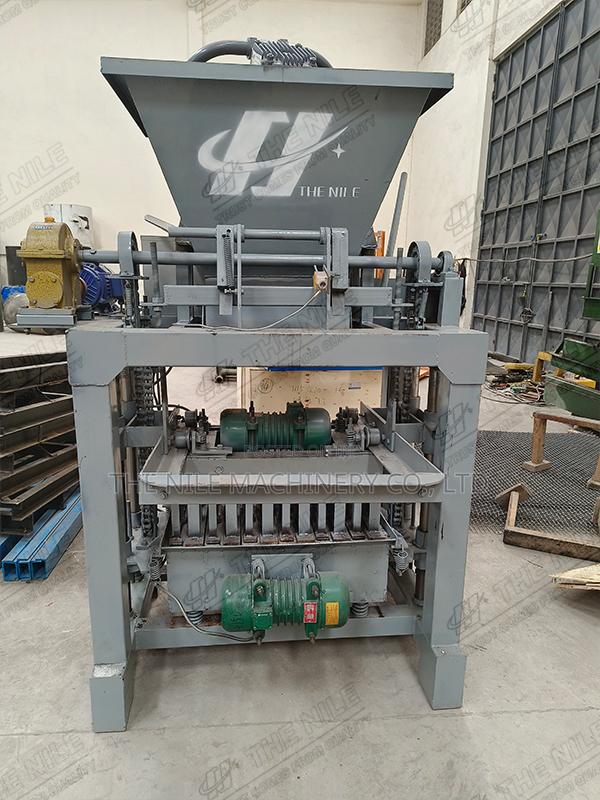 4.8kw 4-2b Brick Making Machine In Kenya - main view