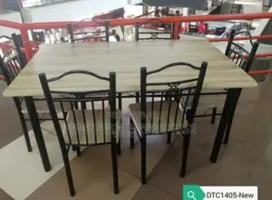 4 Seater Dinning Table