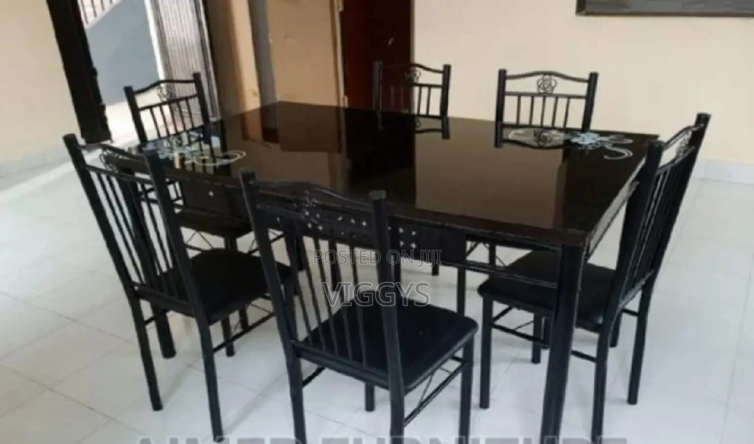 Dinning Table 6 Seater