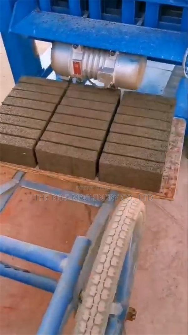 Interlocking Block Clay Ecological Brick Machine Used - main view