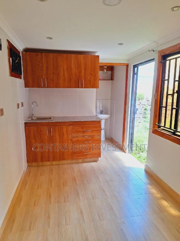 20ft Container Bedsitter - Studio Hse - main view