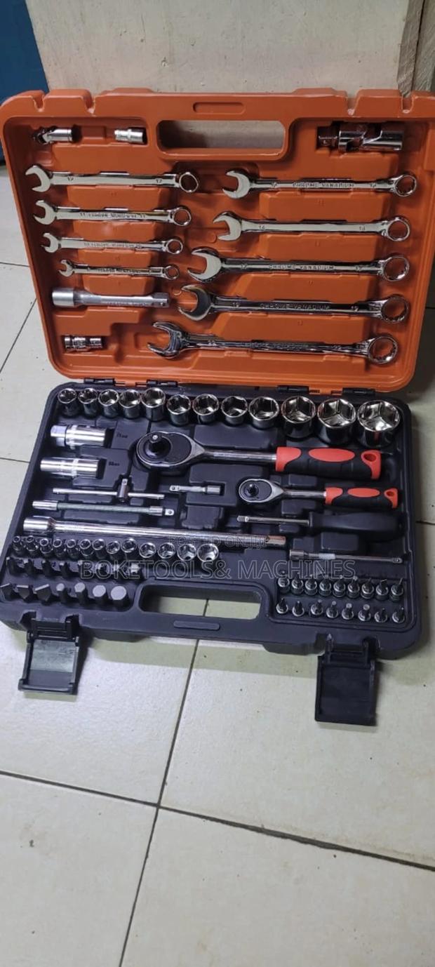 Professional 82 PCS Tool Set Kit - main view