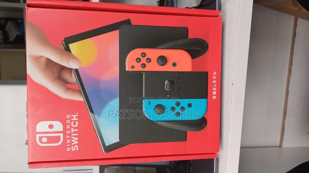 Nintendo Switch – OLED Model - thumbnail 3