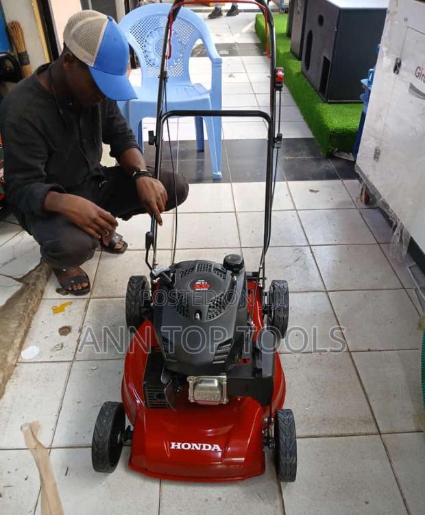 Honda Petrol Lawn Mower 8.5hp - main view