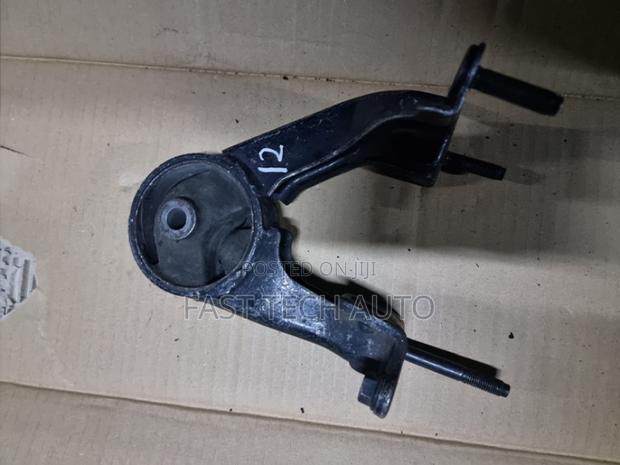 Gearbox Mounting Toyota NZE