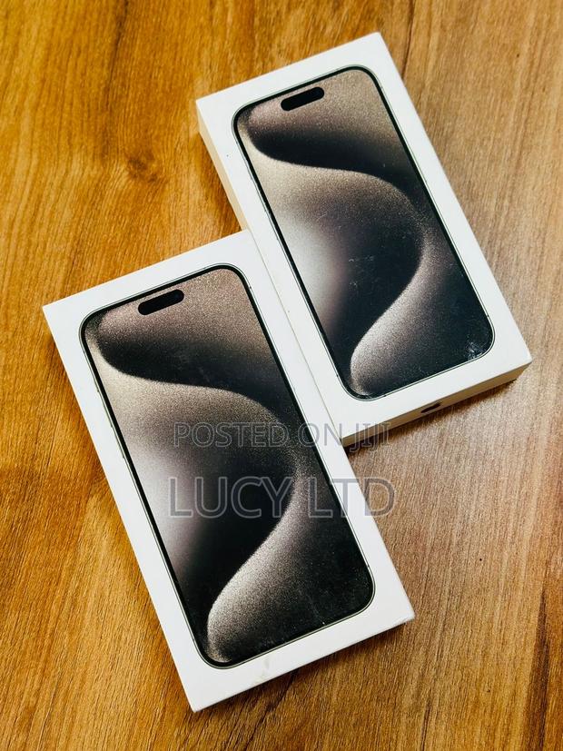 New Apple iPhone 15 Pro Max 256 GB Black - thumbnail 2