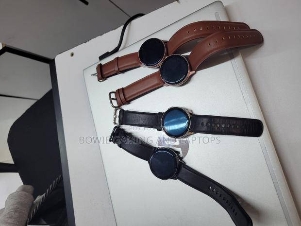 Samsung Active 2 With Leather Strap and Charger - main view