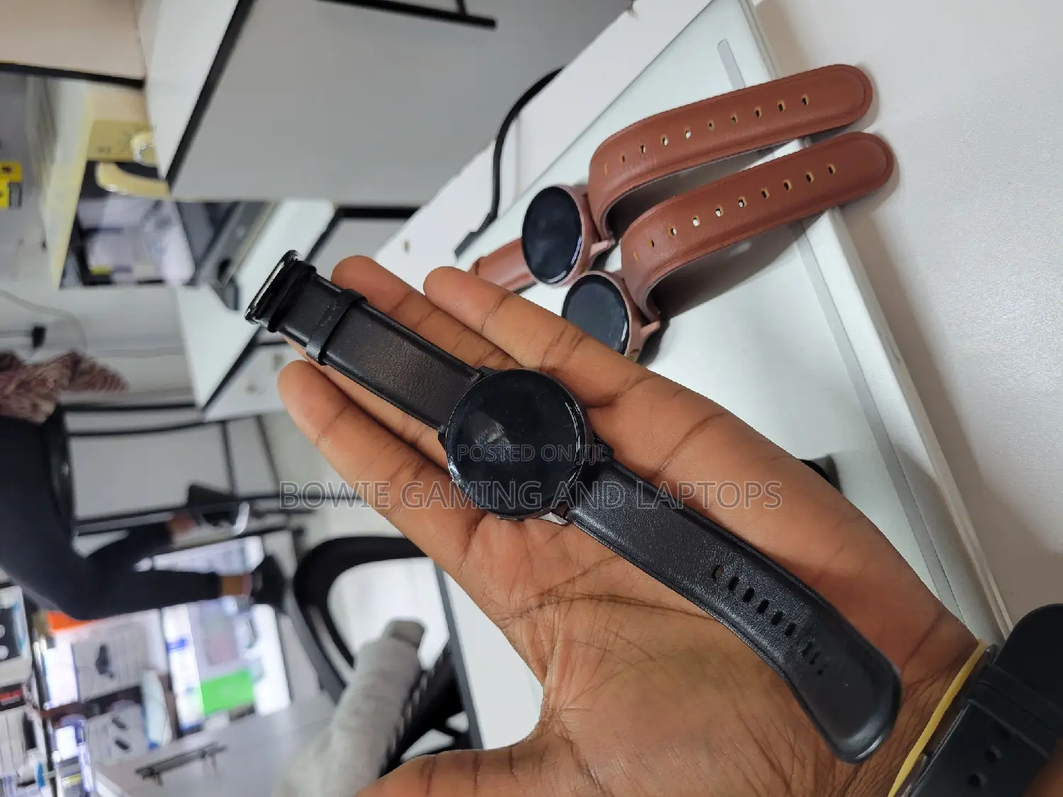 Samsung Active 2 With Leather Strap and Charger