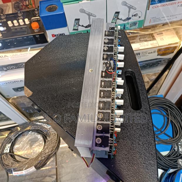 CA 12 Motherboard