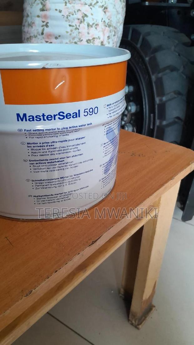 Masterseal 590 / Fast Setting Mortar to Plug Active Water - thumbnail 3