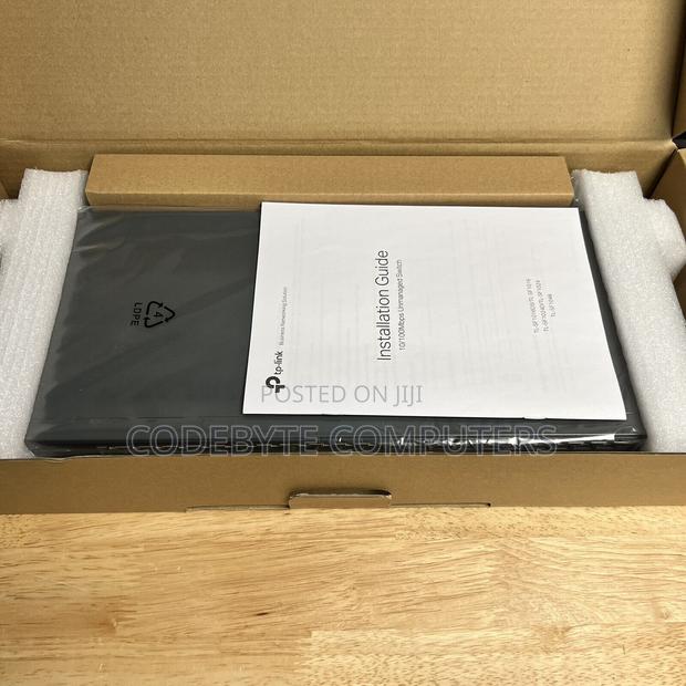 TP LINK TL-SF1048 48-Port 10/100mbps Rackmount Switch - thumbnail 3