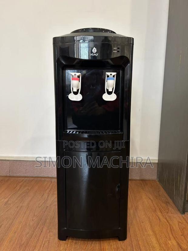 Nunix Hot and Normal Black Dispenser
