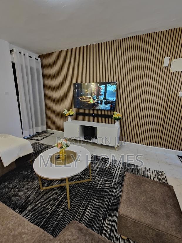 Two Bedroom Airbnb - Bypass- Membly. - thumbnail 19