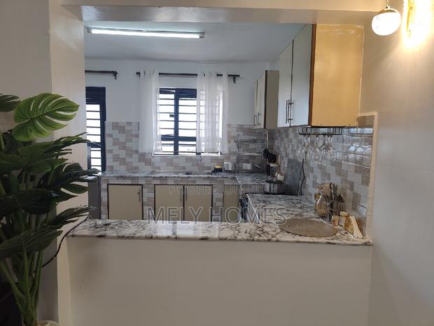 Two Bedroom Airbnb - Bypass- Membly. - thumbnail 12