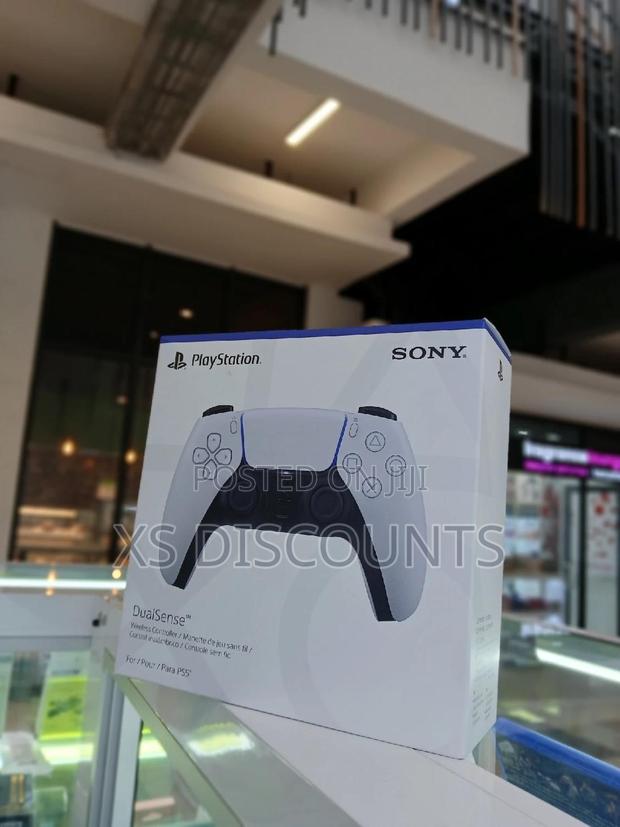 Dualsense Wireless Controller Dual Sense Controller • - main view