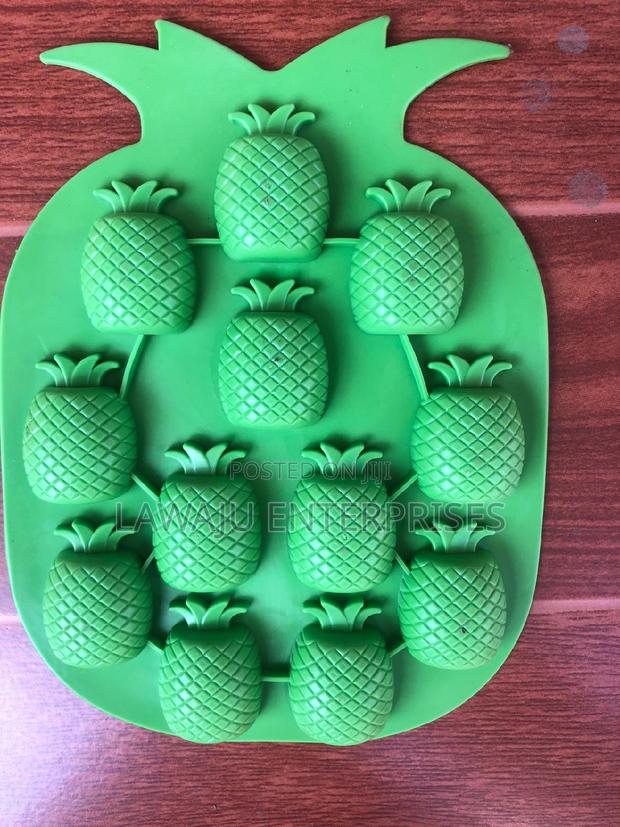 Pineapple Ice Cube Mold - thumbnail 3
