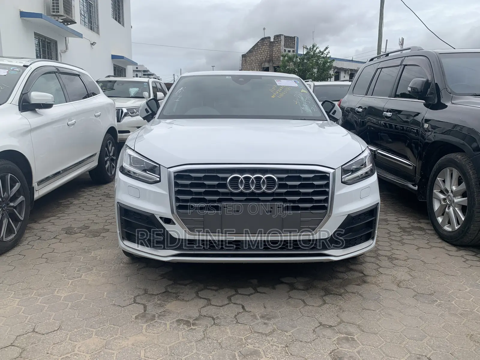 Audi Q2 2017 Pearl