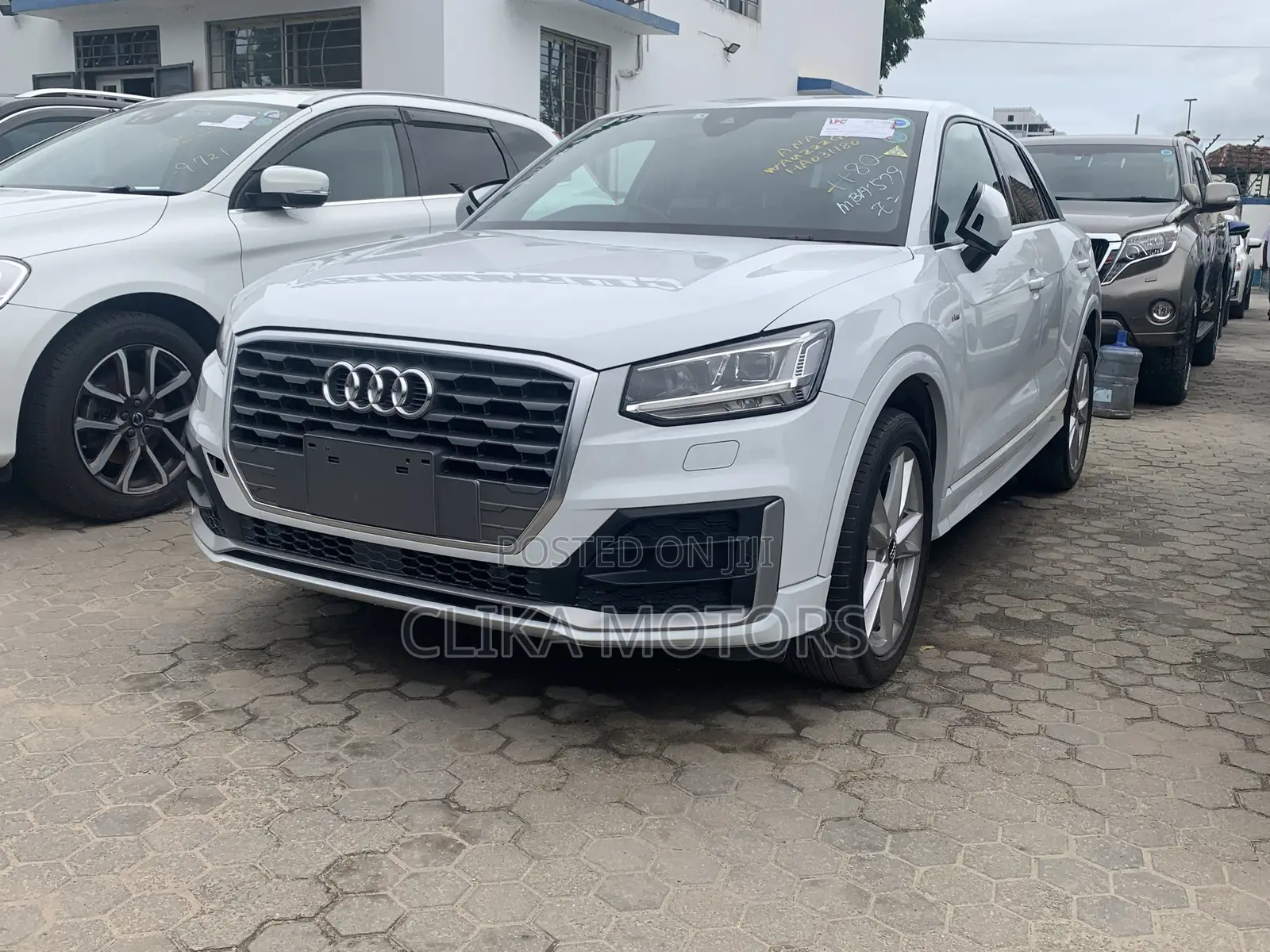 Audi Q2 2017 Pearl