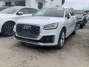 Audi Q2 2017 Pearl