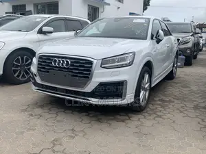 Audi Q2 2017 Pearl