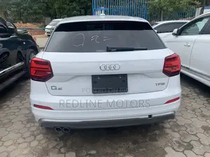Audi Q2 2017 Pearl