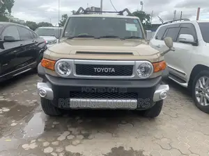 Toyota FJ Cruiser 2017 Brown