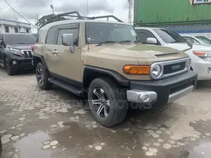 Toyota FJ Cruiser 2017 Brown