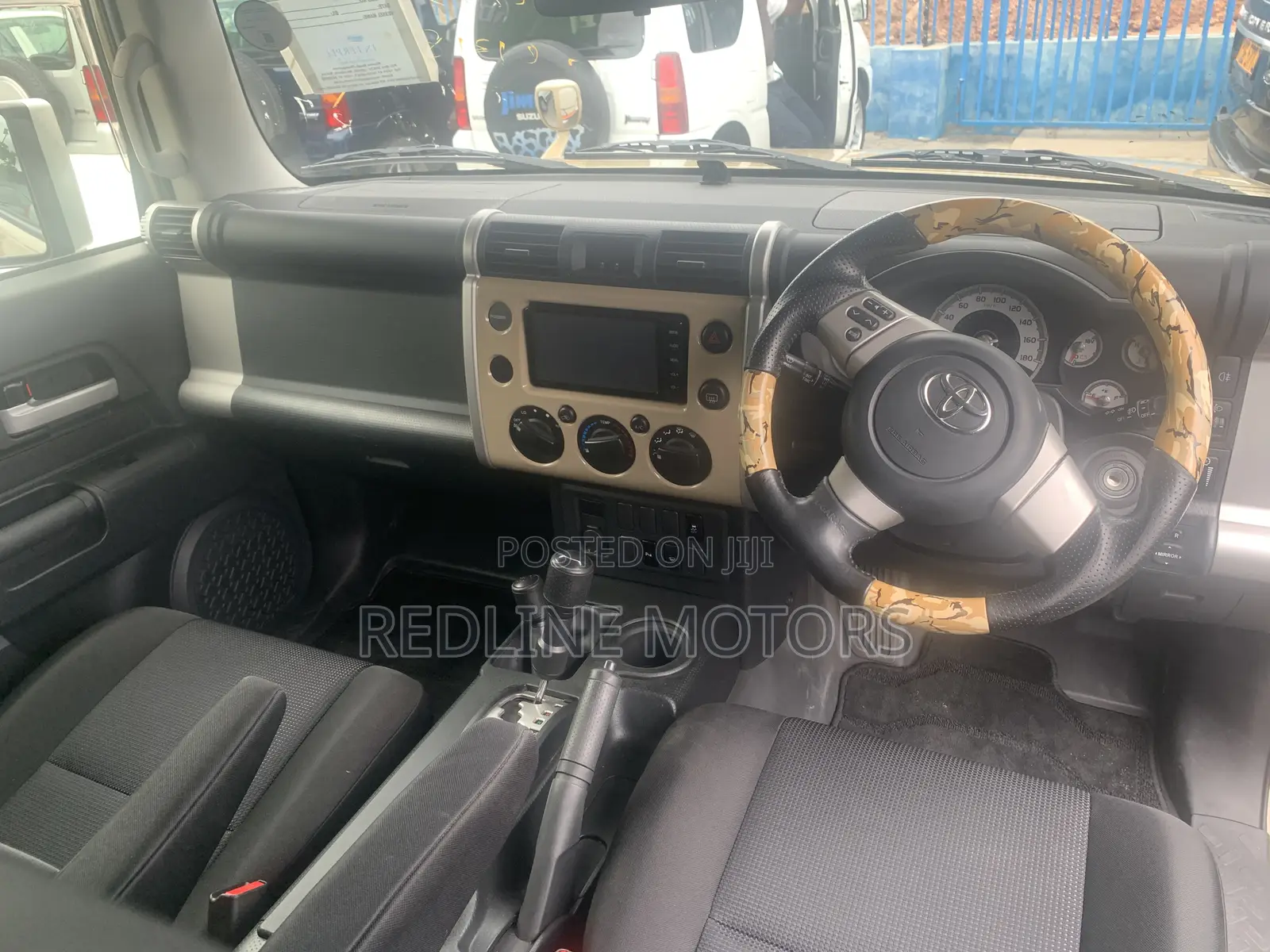 Toyota FJ Cruiser 2017 Brown