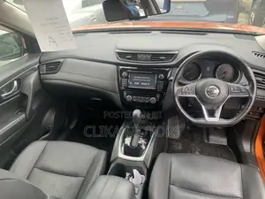 Nissan X-Trail 2017 Orange