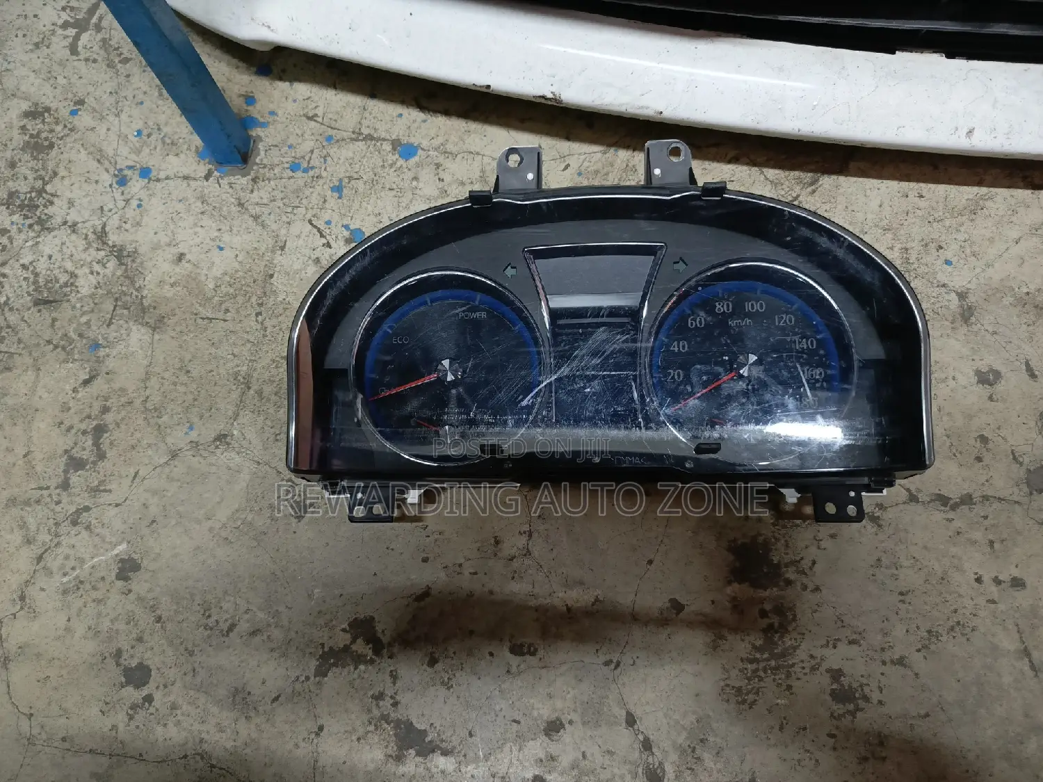 Crown New Model 2016 Speedometer.