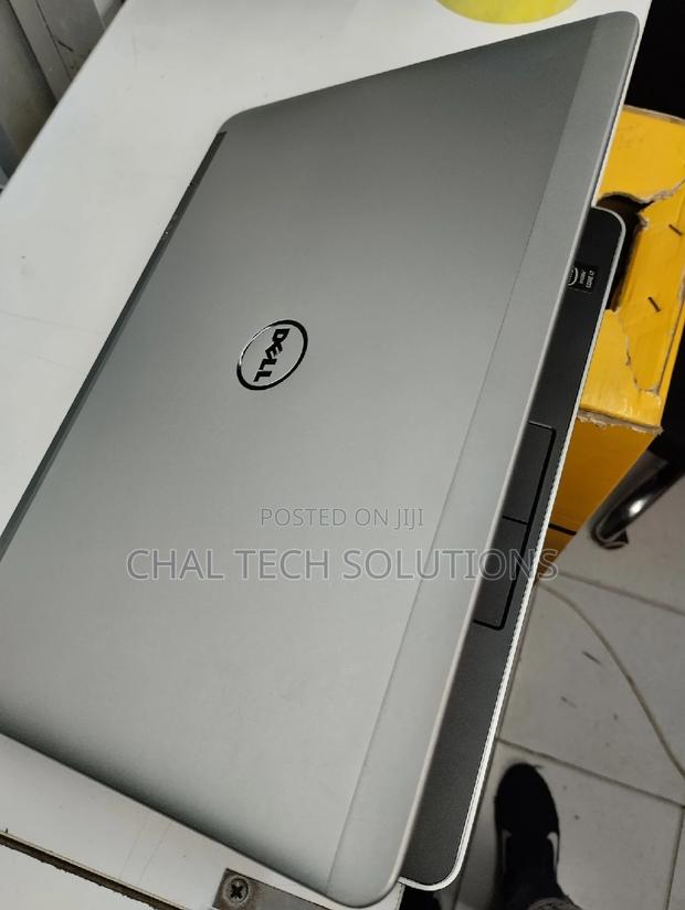 Laptop Dell Latitude E7240 8GB Intel Core I7 SSD 256GB - main view