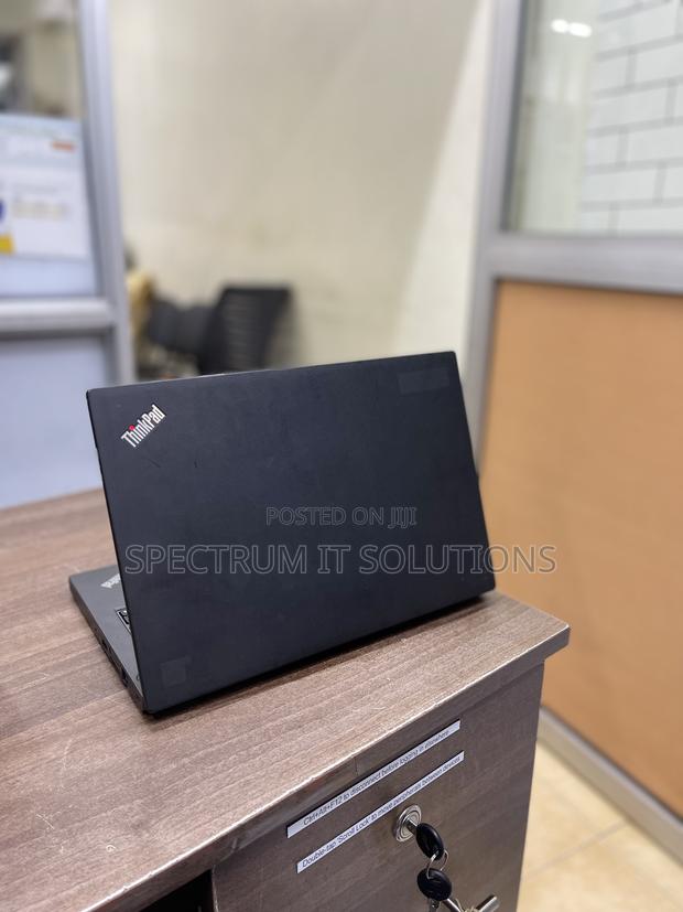 Laptop Lenovo ThinkPad X270 8GB Intel Core I5 SSD 256GB - main view