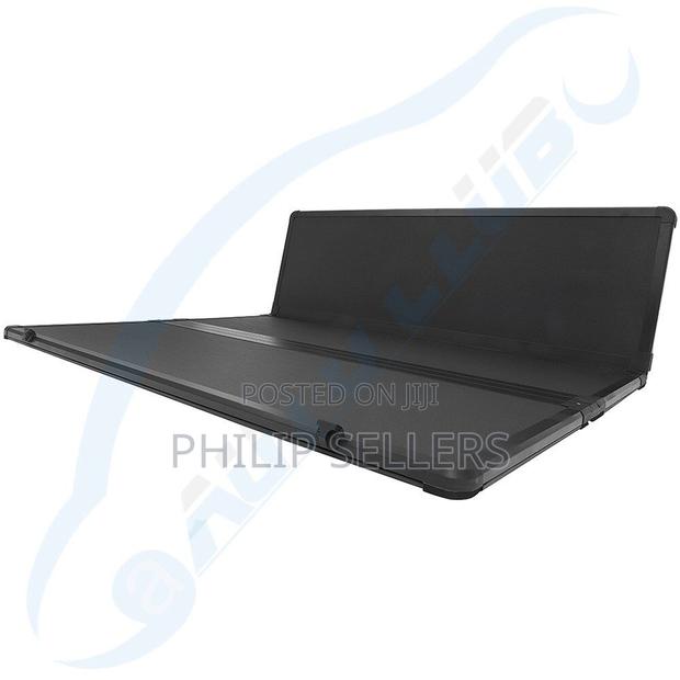 Hard Tri-Fold Truck Bed Tonneau Cover - thumbnail 4