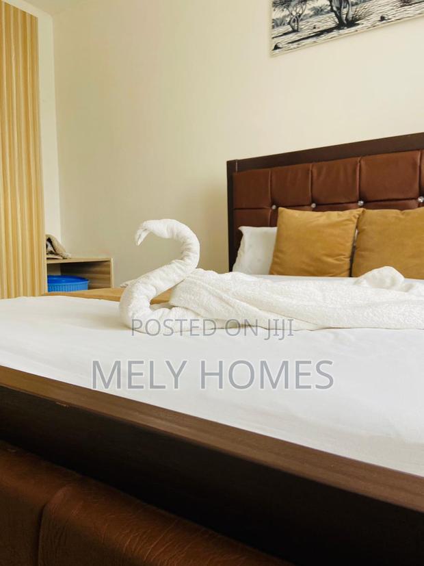 One Bedroom Airbnb - Kimbo - thumbnail 14