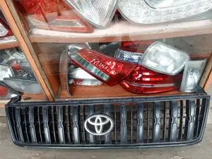 Toyota OE Hinglander Front Grill