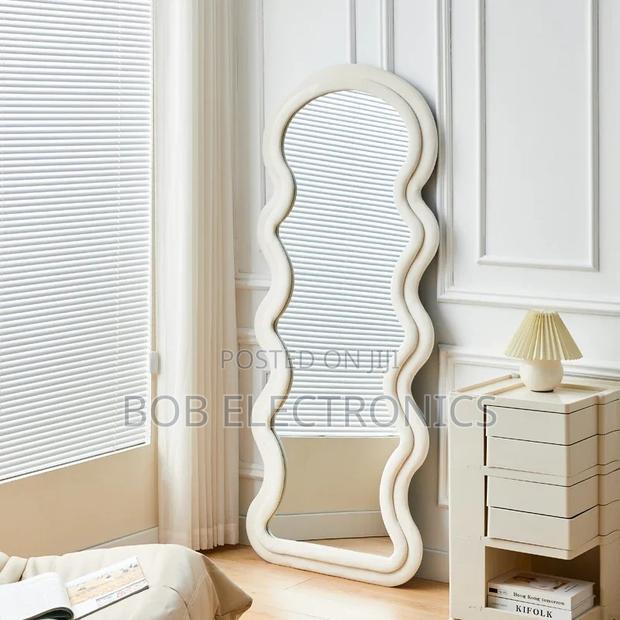 Full Length Wavy Dressing Mirror - thumbnail 3