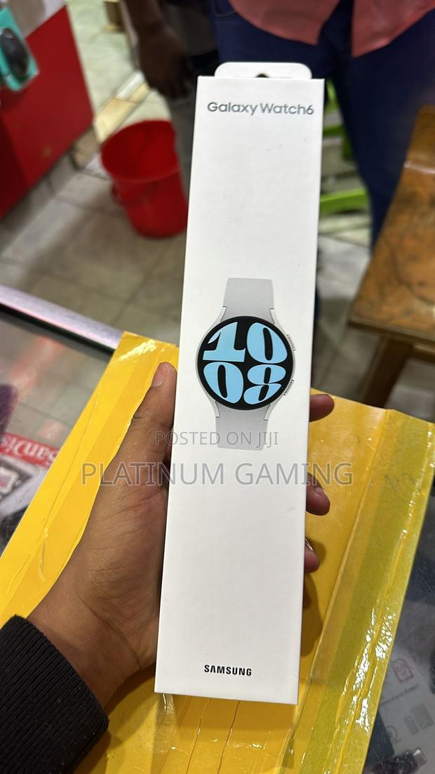 SAMSUNG Galaxy Watch 6 44mm Bluetooth Smartwatch - main view