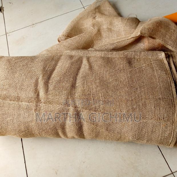 Natural Hessian Cloth for Curing - thumbnail 2