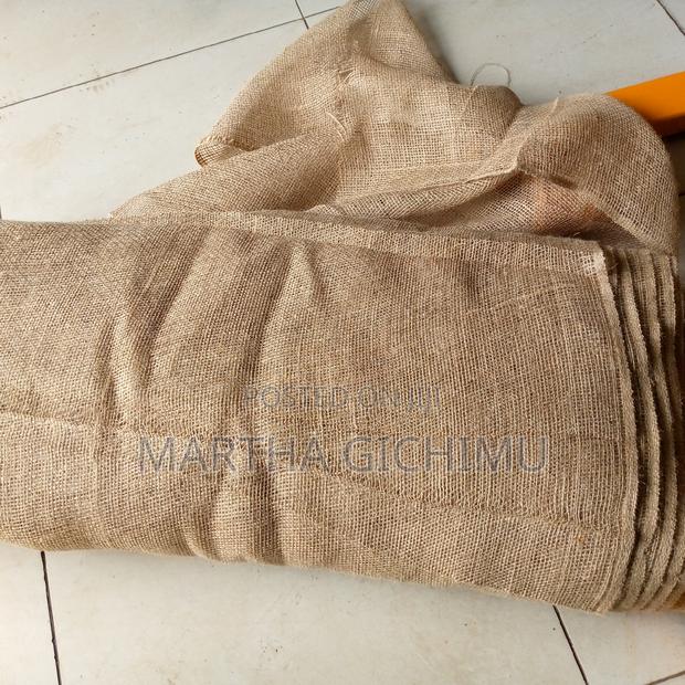 Natural Hessian Cloth for Curing - thumbnail 3